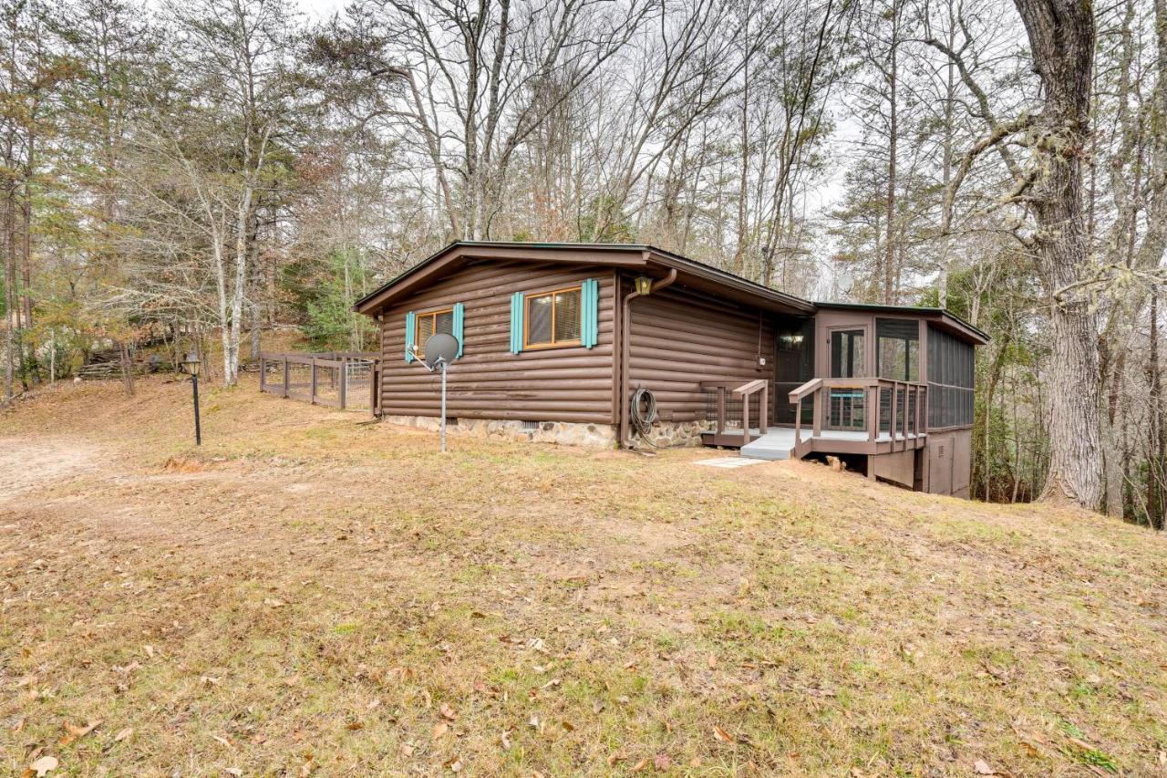 Peaceful Warne Cabin Fenced Yard And Screened Porch Brasstown Kültér fotó
